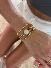 Load image into Gallery viewer, queen coin cuban bracelet