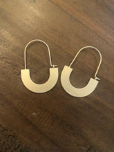 Load image into Gallery viewer, half moon earrings