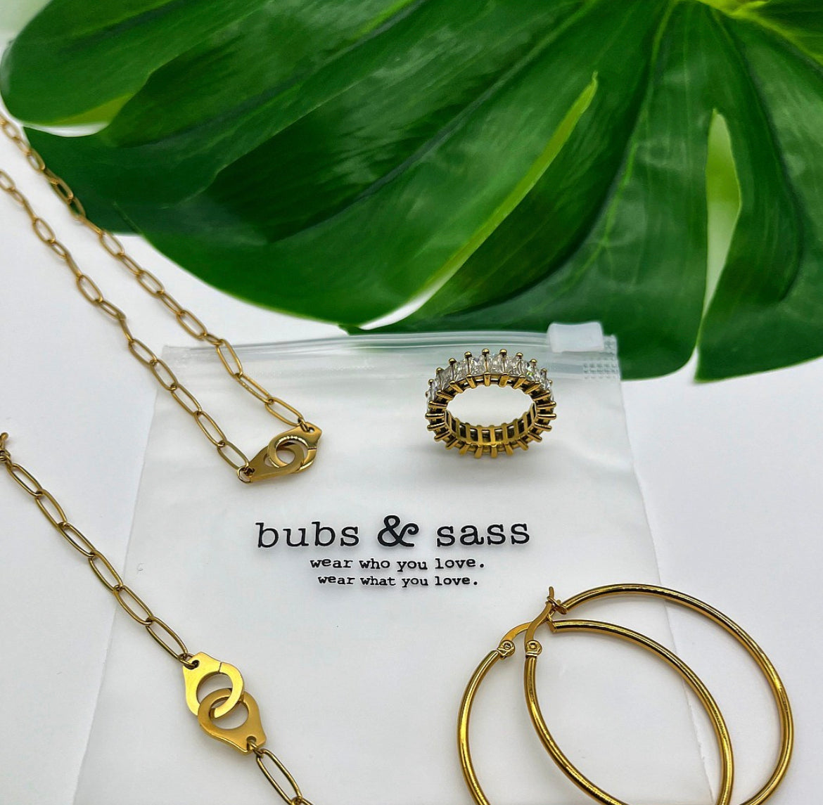 Bubs & Sass Jewelry Subscription Box – Monthly Fun