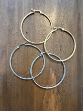Load image into Gallery viewer, classic hoop