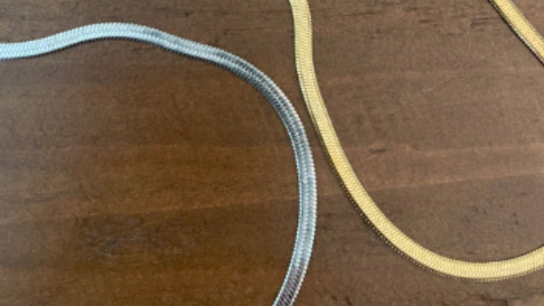 how-to-layer-necklaces-easily