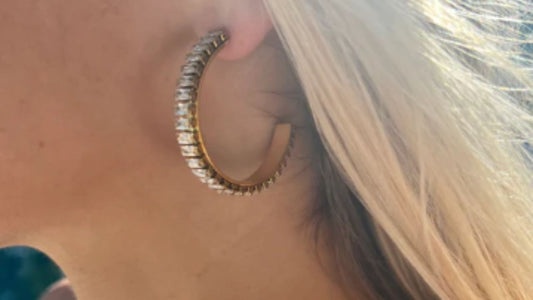 what-earrings-are-best-for-sensitive-ears