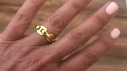 what-finger-does-promise-ring-go-on
