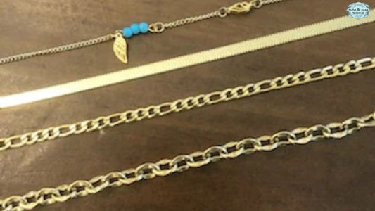Which Ankle Should a Woman Wear an Anklet On?