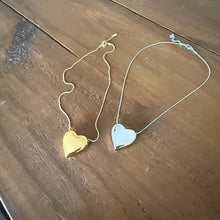 Load image into Gallery viewer, waterproof chunky heart necklace