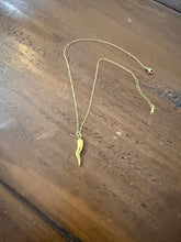 Load image into Gallery viewer, waterproof italian horn necklace