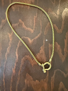 carabiner horseshoe necklace