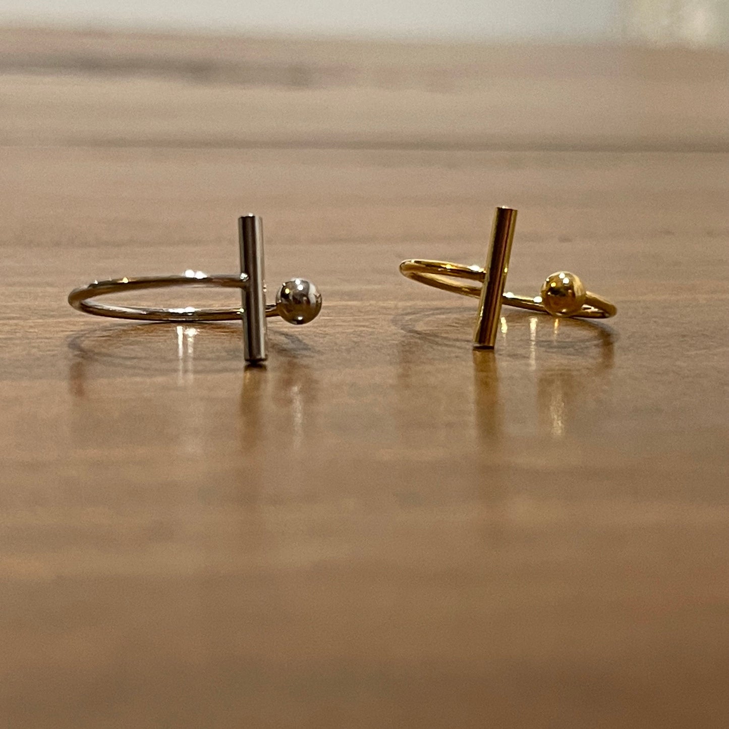 ball and t bar ring