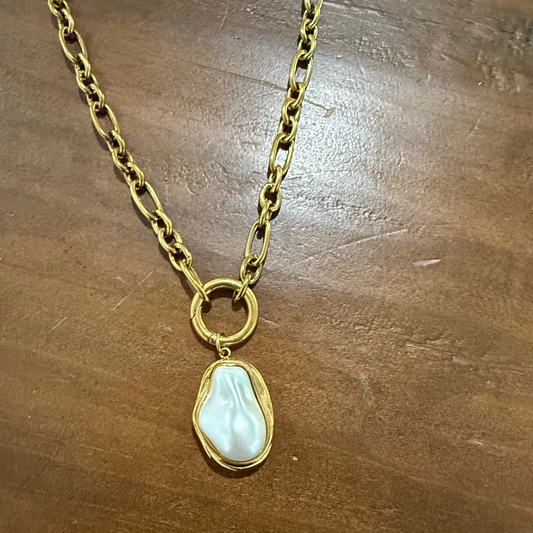 chunky pearl link necklace