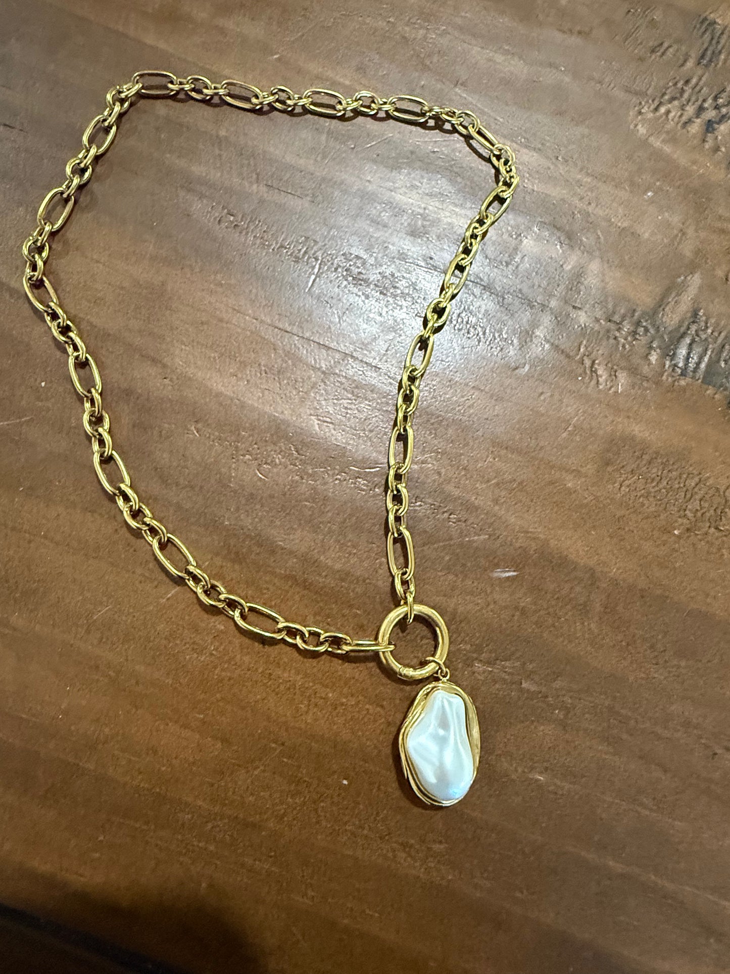 chunky pearl link necklace