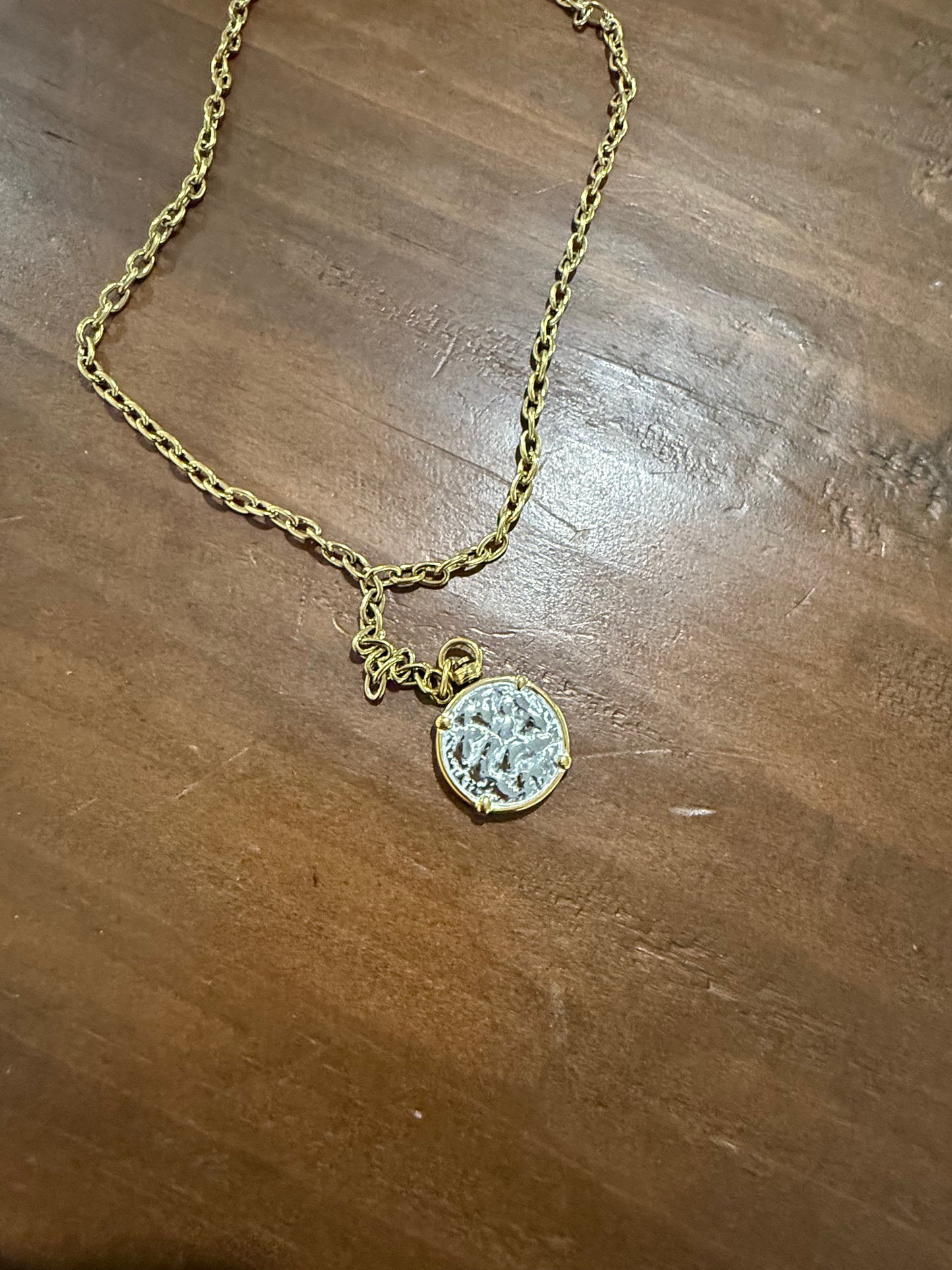 reversible mixed metal coin lariat