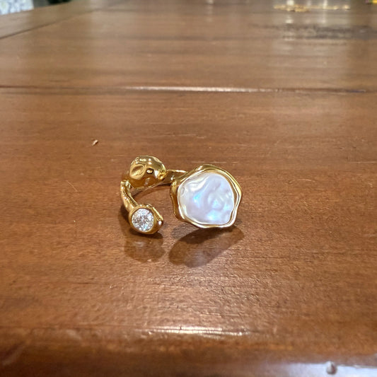 vintage style waterproof pearl ring