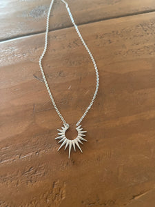 edgy starburst necklace