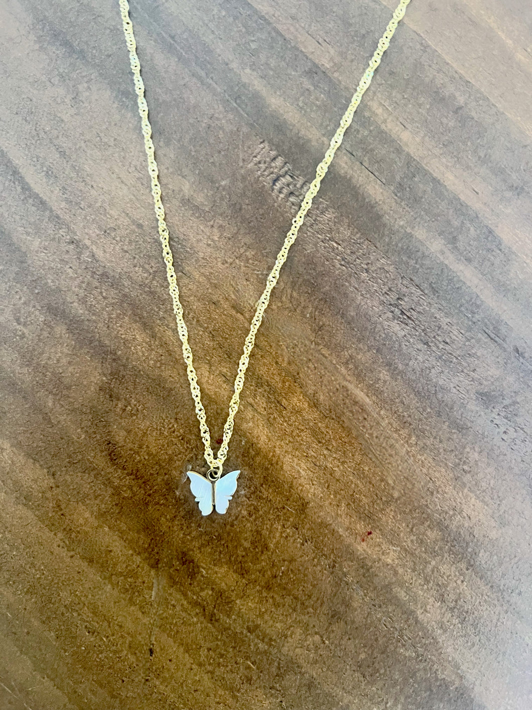 tiny butterfly shell pendant necklace