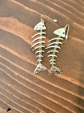 Load image into Gallery viewer, fish dangle earrings