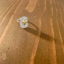 Load image into Gallery viewer, waterproof mixed metal hammered cross ring