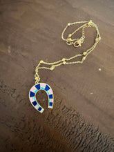 Load image into Gallery viewer, large horseshoe pendants
