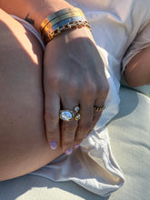 Load image into Gallery viewer, vintage style waterproof pearl ring