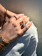 Load image into Gallery viewer, vintage style waterproof pearl ring