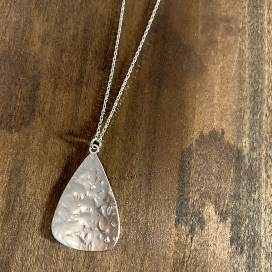 hammered matte triangle pendant necklace