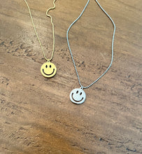 Load image into Gallery viewer, smile pendant necklace
