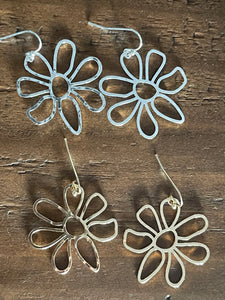 flower dangle earrings