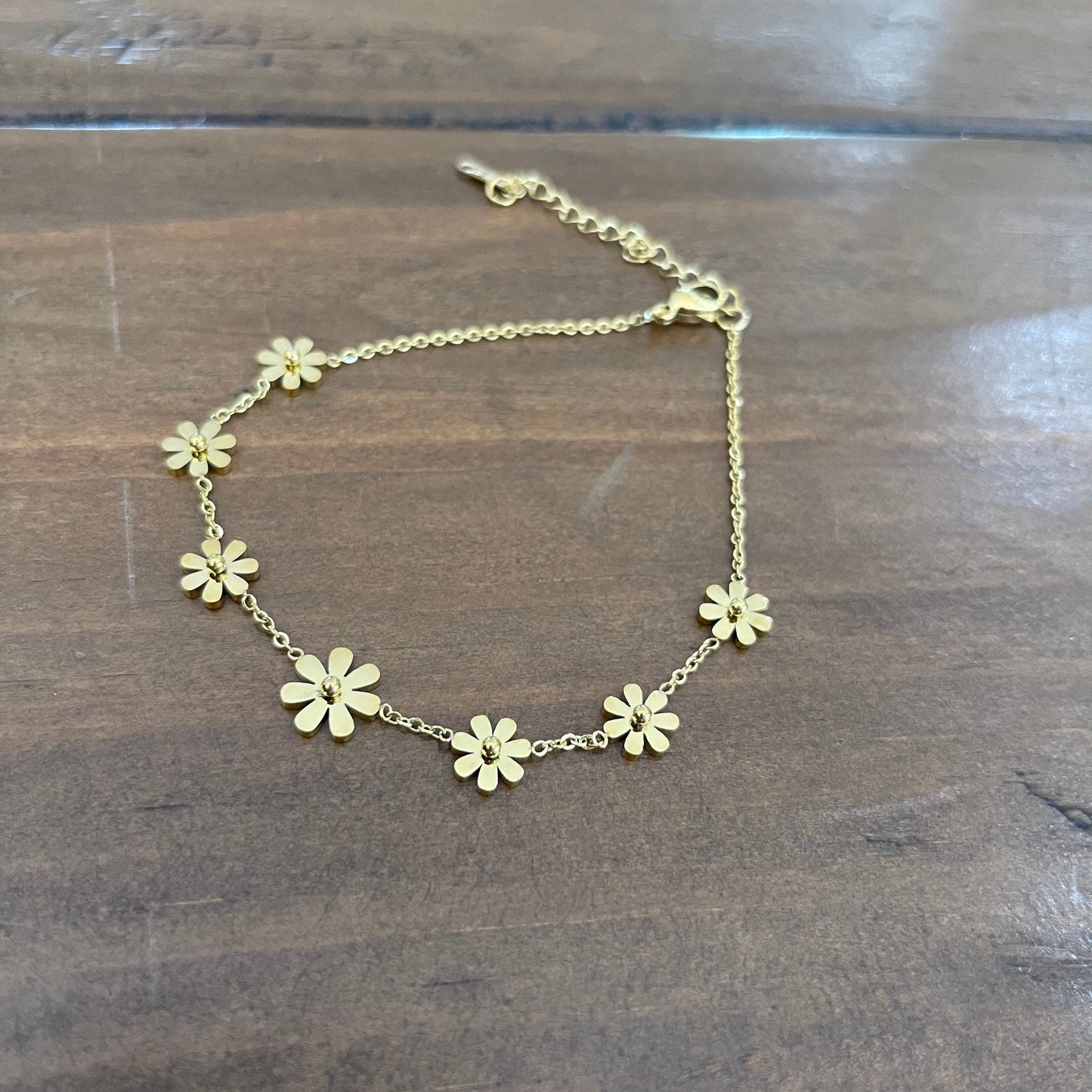 waterproof daisy anklet