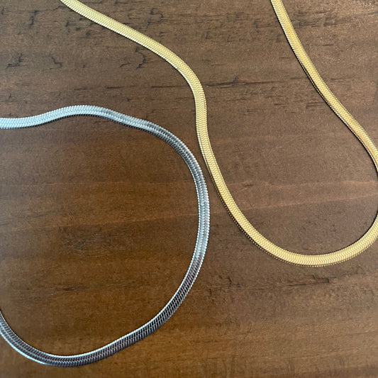 thin snake chain necklace