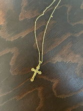 Load image into Gallery viewer, simple cross necklace