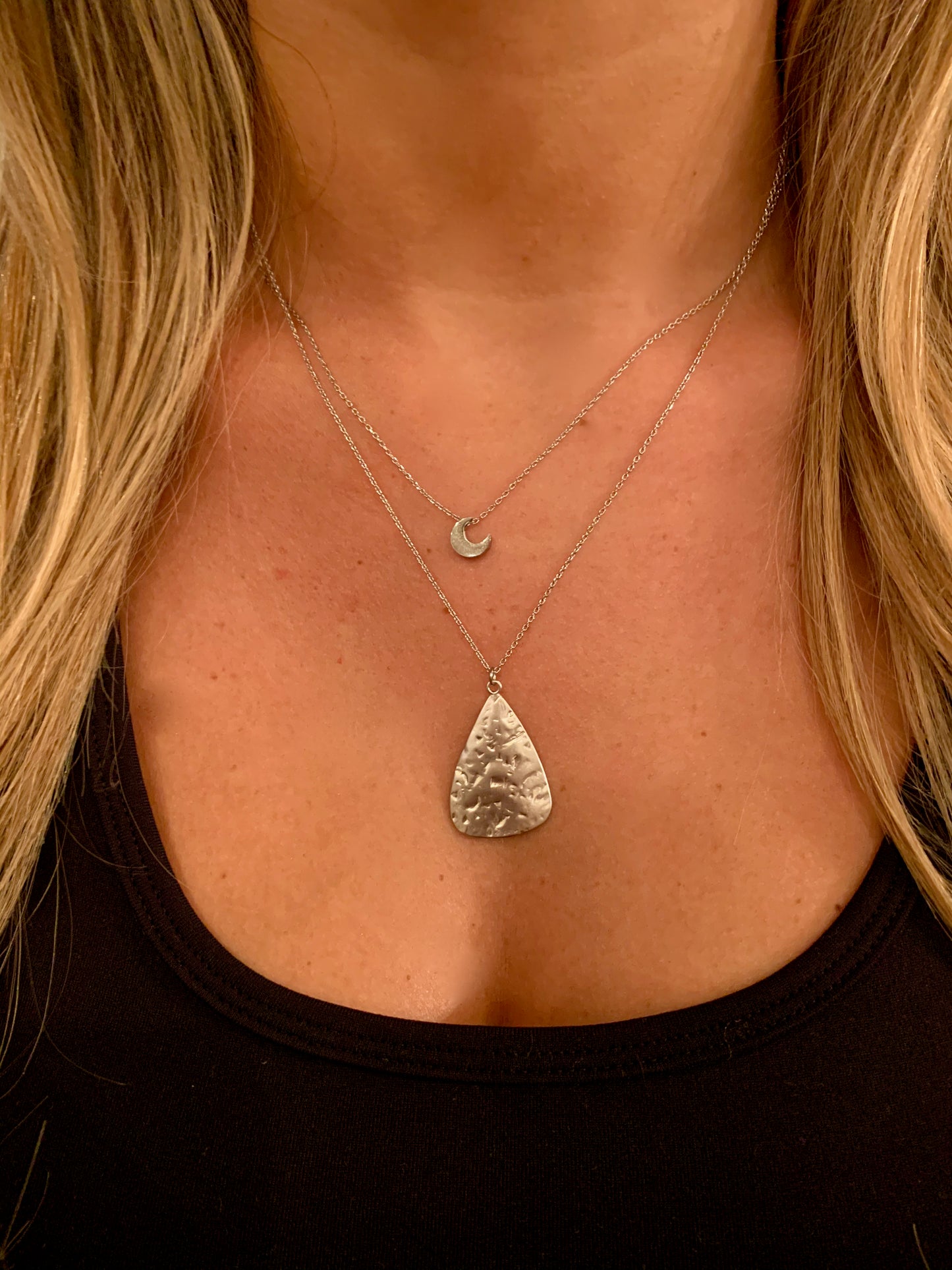 hammered matte triangle pendant necklace