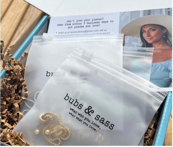 Bubs & Sass Jewelry Subscription Box – Monthly Fun
