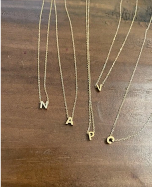 dainty initial