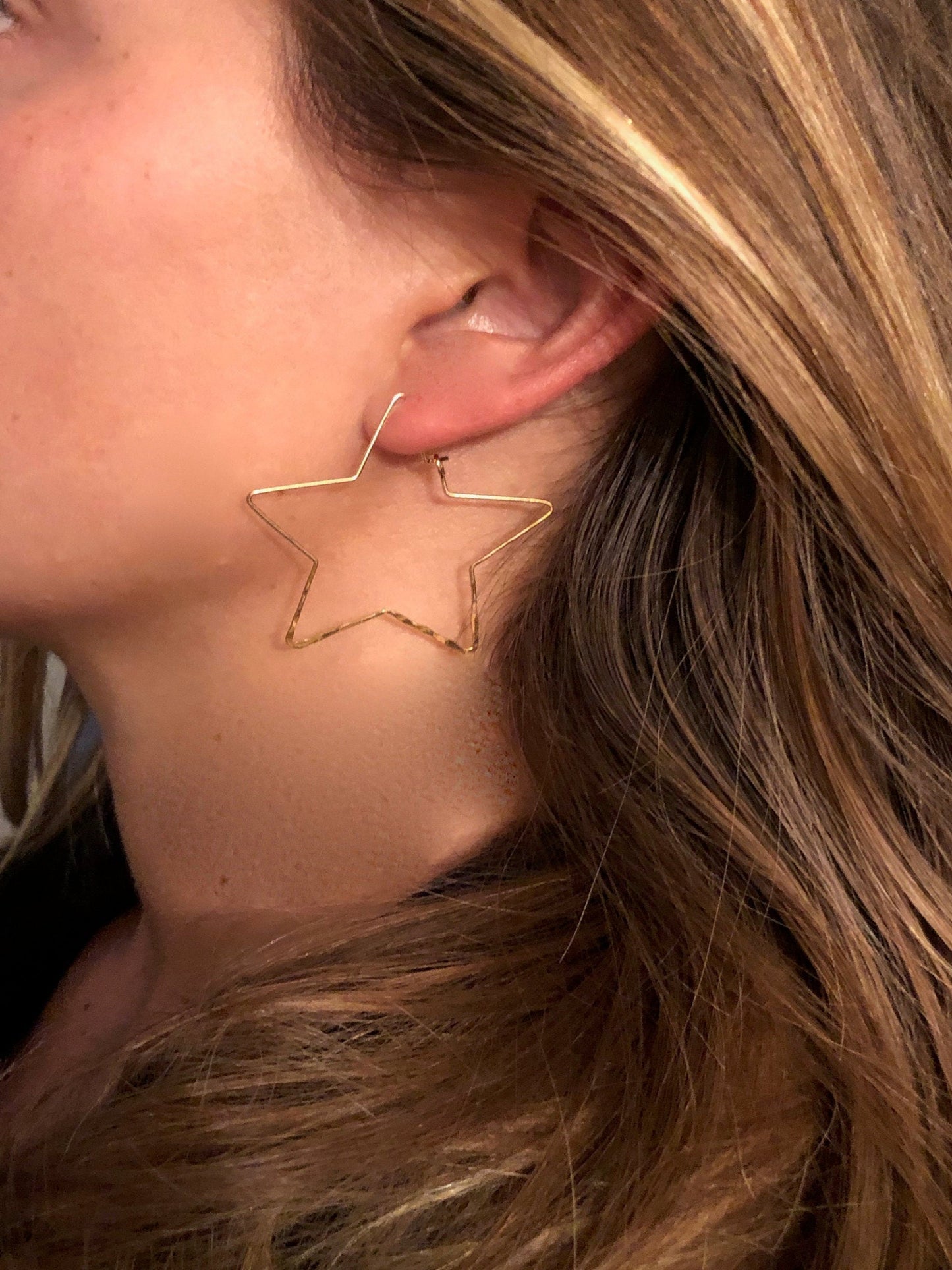 hammered star wire earrings