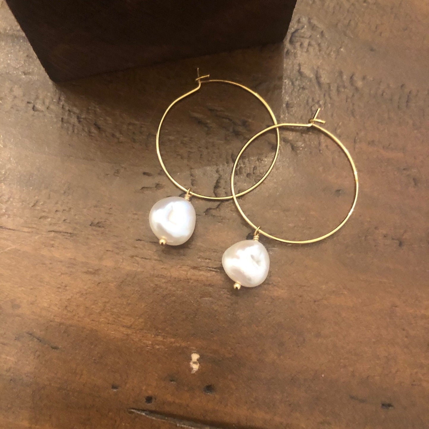 baroque pearl hoop earrings